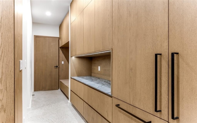 6145 Llano Avenue, Dallas, TX 75214, 5 Bedrooms Bedrooms, ,6 BathroomsBathrooms,Residential,For Sale,6145 Llano Avenue,0,21104108