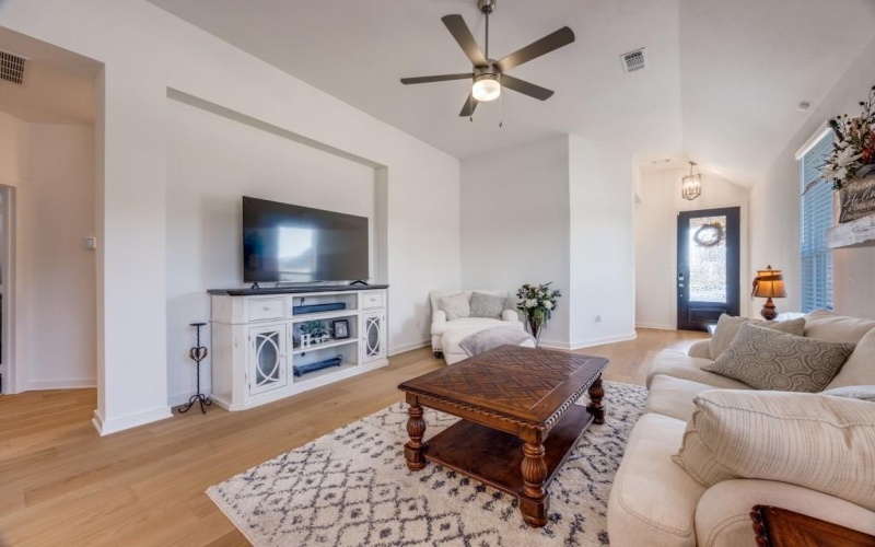 1221 Newport Street, Sherman, TX 75090, 3 Habitaciones Habitaciones , ,2 BañosBaños,Residential,En Venta,1221 Newport Street,0,21106193