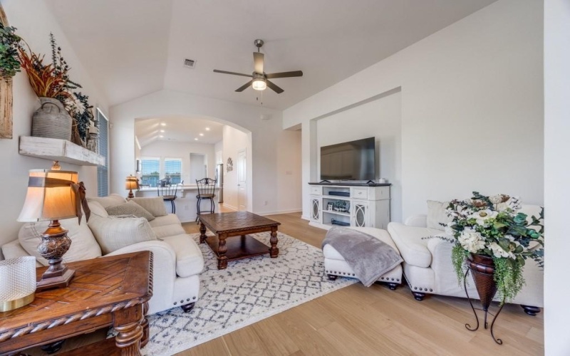 1221 Newport Street, Sherman, TX 75090, 3 Habitaciones Habitaciones , ,2 BañosBaños,Residential,En Venta,1221 Newport Street,0,21106193