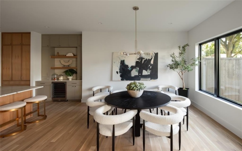 3826 Seguin Drive, Dallas, TX 75220, 5 Habitaciones Habitaciones , ,6 BañosBaños,Residential,En Venta,3826 Seguin Drive,0,21107064