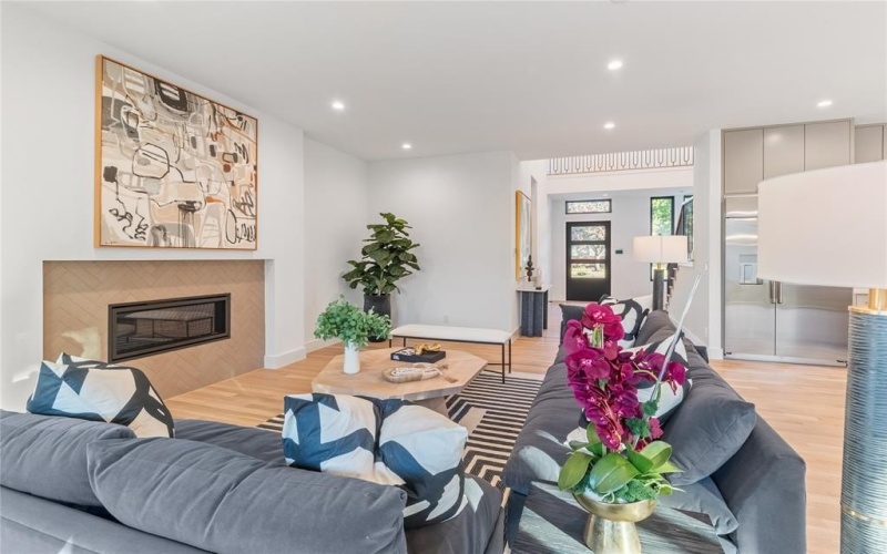 3826 Seguin Drive, Dallas, TX 75220, 5 Habitaciones Habitaciones , ,6 BañosBaños,Residential,En Venta,3826 Seguin Drive,0,21107064