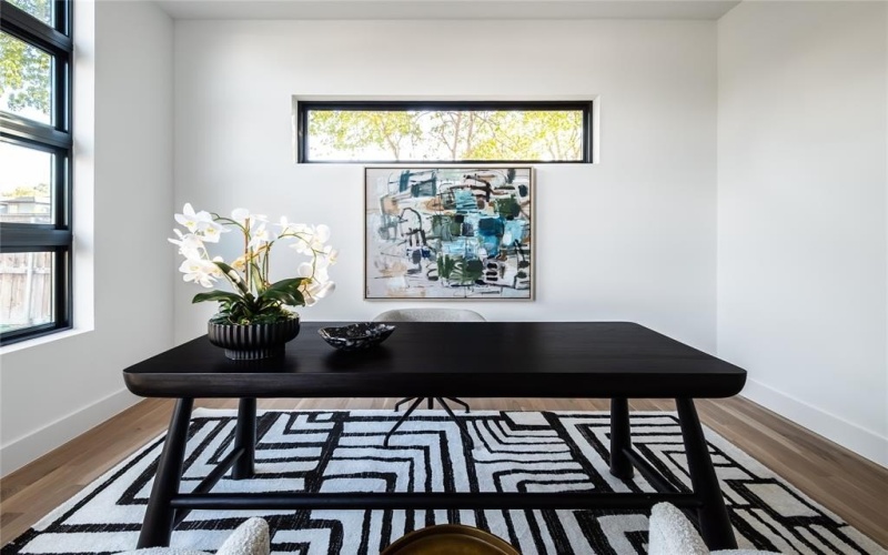 3826 Seguin Drive, Dallas, TX 75220, 5 Habitaciones Habitaciones , ,6 BañosBaños,Residential,En Venta,3826 Seguin Drive,0,21107064