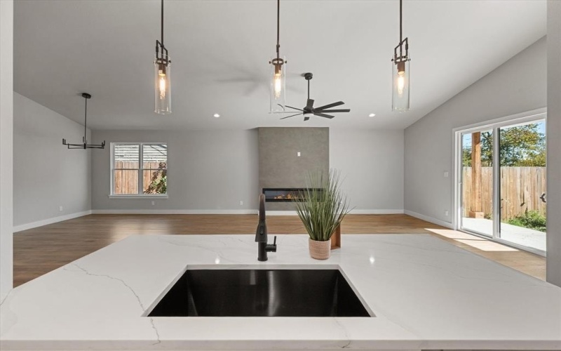 2770 Moffatt Avenue, Dallas, TX 75216, 4 Bedrooms Bedrooms, ,3 BathroomsBathrooms,Residential,For Sale,2770 Moffatt Avenue,0,21107743