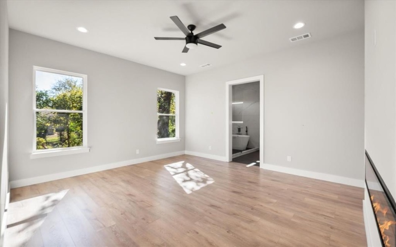 2770 Moffatt Avenue, Dallas, TX 75216, 4 Bedrooms Bedrooms, ,3 BathroomsBathrooms,Residential,For Sale,2770 Moffatt Avenue,0,21107743