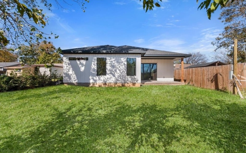 2770 Moffatt Avenue, Dallas, TX 75216, 4 Bedrooms Bedrooms, ,3 BathroomsBathrooms,Residential,For Sale,2770 Moffatt Avenue,0,21107743