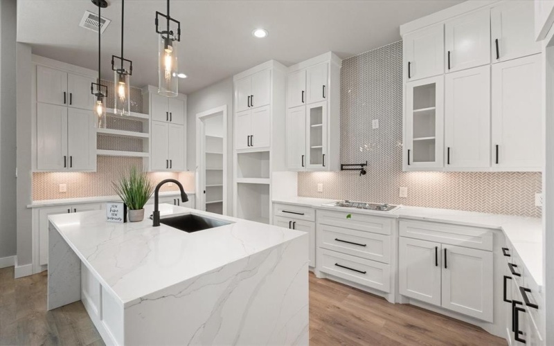 2770 Moffatt Avenue, Dallas, TX 75216, 4 Bedrooms Bedrooms, ,3 BathroomsBathrooms,Residential,For Sale,2770 Moffatt Avenue,0,21107743