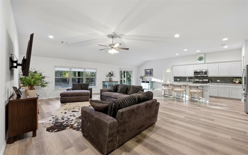 4433 County Road 801, Joshua, TX 76058, 3 Bedrooms Bedrooms, ,2 BathroomsBathrooms,Residential,For Sale,4433 County Road 801,0,21108281