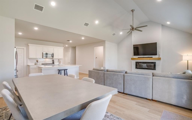 5845 Corazon Lane, Fort Worth, TX 76126, 5 Bedrooms Bedrooms, ,5 BathroomsBathrooms,Residential,For Sale,5845 Corazon Lane,0,21108654