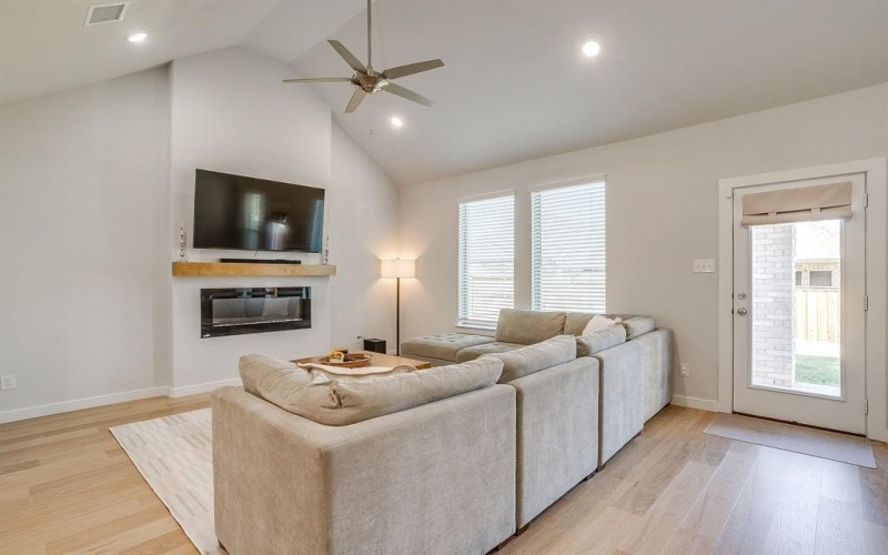 5845 Corazon Lane, Fort Worth, TX 76126, 5 Bedrooms Bedrooms, ,5 BathroomsBathrooms,Residential,For Sale,5845 Corazon Lane,0,21108654