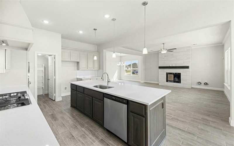 808 Stone Eagle Drive, Azle, TX 76020, 4 Habitaciones Habitaciones , ,3 BañosBaños,Residential,En Venta,808 Stone Eagle Drive,0,21113127