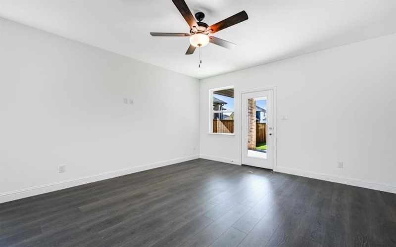 124 North Sky Drive, Celina, TX 75009, 4 Bedrooms Bedrooms, ,3 BathroomsBathrooms,Residential,For Sale,124 North Sky Drive,0,21113234