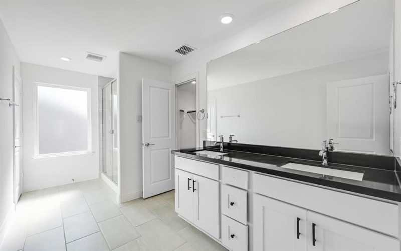 124 North Sky Drive, Celina, TX 75009, 4 Bedrooms Bedrooms, ,3 BathroomsBathrooms,Residential,For Sale,124 North Sky Drive,0,21113234