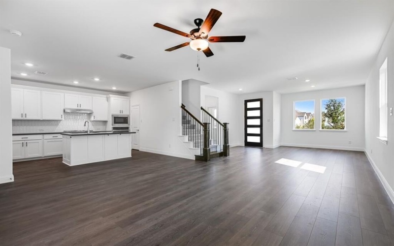 124 North Sky Drive, Celina, TX 75009, 4 Bedrooms Bedrooms, ,3 BathroomsBathrooms,Residential,For Sale,124 North Sky Drive,0,21113234