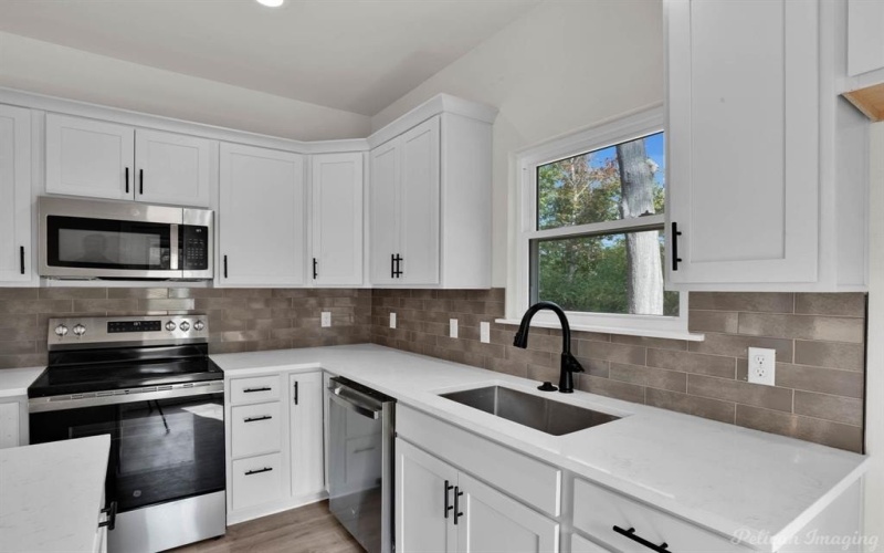 9035 Centennial Drive, Greenwood, LA 71033, 2 Bedrooms Bedrooms, ,1 BathroomBathrooms,Residential,For Sale,9035 Centennial Drive,0,21113360