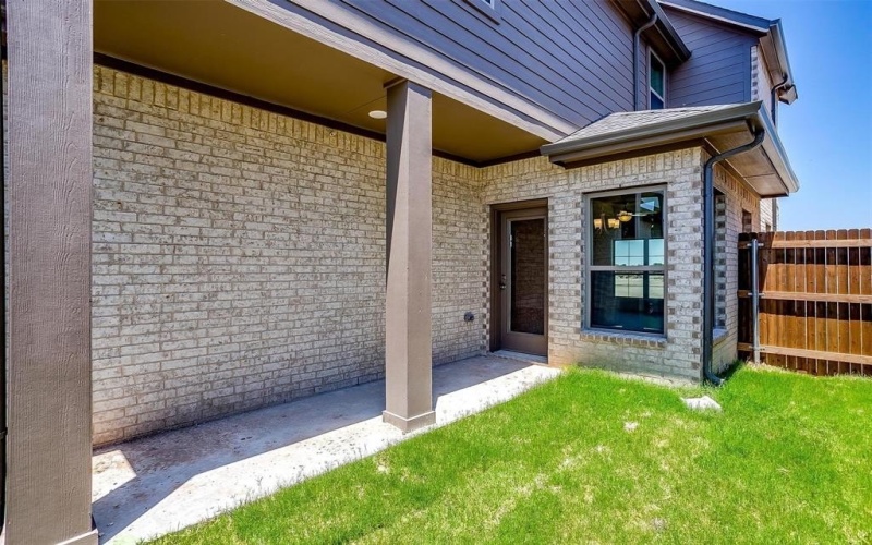 815 HOmeplace Circle, Mansfield, TX 76063, 3 Bedrooms Bedrooms, ,2 BathroomsBathrooms,Residential,For Sale,815 HOmeplace Circle,0,21113451