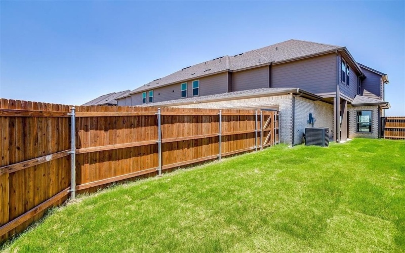 815 HOmeplace Circle, Mansfield, TX 76063, 3 Bedrooms Bedrooms, ,2 BathroomsBathrooms,Residential,For Sale,815 HOmeplace Circle,0,21113451