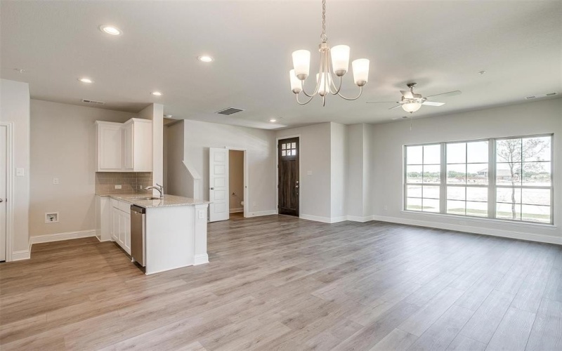 815 HOmeplace Circle, Mansfield, TX 76063, 3 Bedrooms Bedrooms, ,2 BathroomsBathrooms,Residential,For Sale,815 HOmeplace Circle,0,21113451