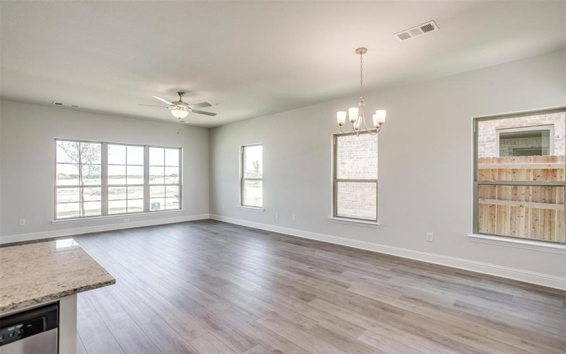 815 HOmeplace Circle, Mansfield, TX 76063, 3 Bedrooms Bedrooms, ,2 BathroomsBathrooms,Residential,For Sale,815 HOmeplace Circle,0,21113451