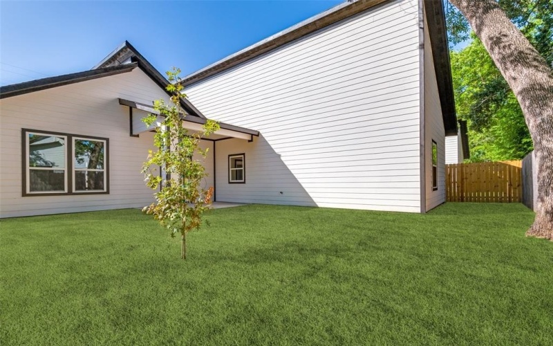 4113 Metropolitan Avenue, Dallas, TX 75210, 4 Habitaciones Habitaciones , ,3 BañosBaños,Residential,En Venta,4113 Metropolitan Avenue,0,21113452