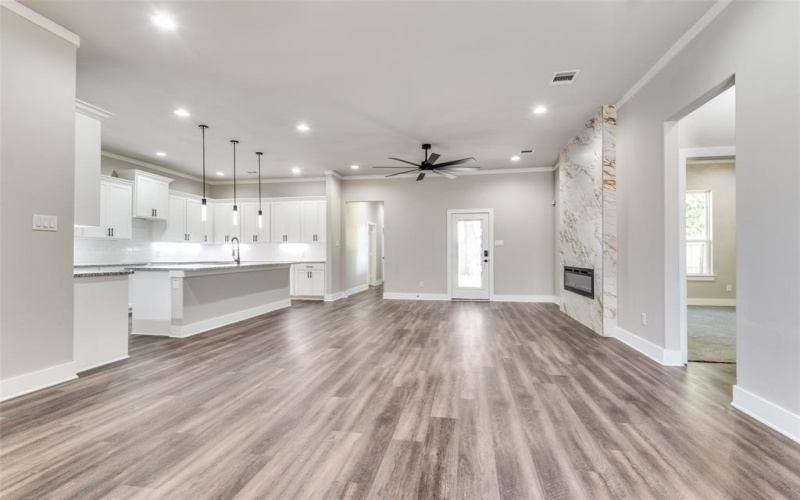 4113 Metropolitan Avenue, Dallas, TX 75210, 4 Habitaciones Habitaciones , ,3 BañosBaños,Residential,En Venta,4113 Metropolitan Avenue,0,21113452