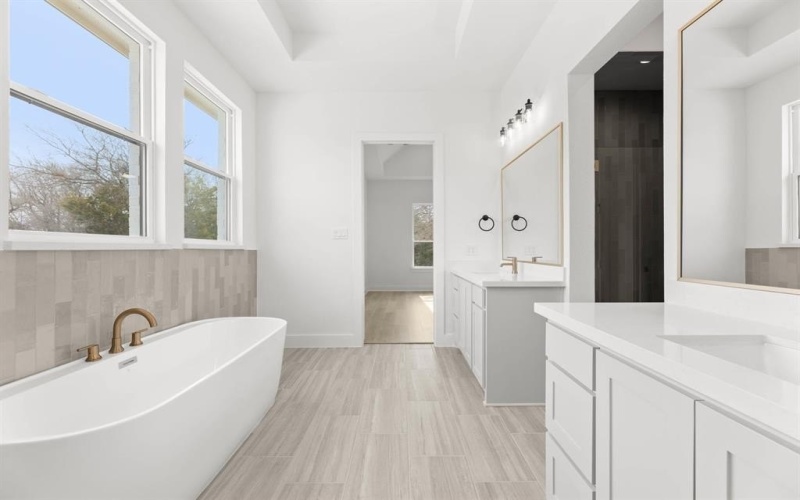 4650 Bonanza Drive, Midlothian, TX 76065, 4 Bedrooms Bedrooms, ,3 BathroomsBathrooms,Residential,For Sale,4650 Bonanza Drive,0,21113458