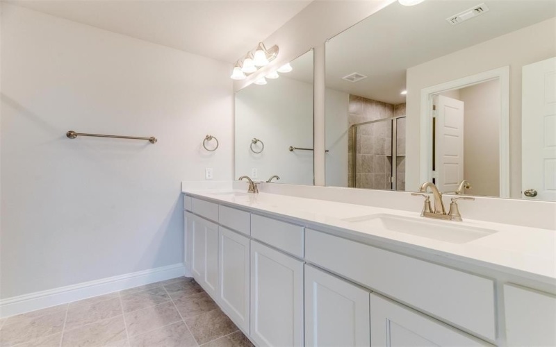 1533 Homeplace Circle, Mansfield, TX 76063, 3 Bedrooms Bedrooms, ,2 BathroomsBathrooms,Residential,For Sale,1533 Homeplace Circle,0,21113459