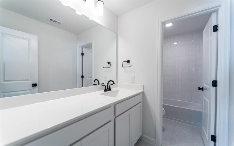 16204 Hidden Cove Drive, Celina, TX 75009, 4 Habitaciones Habitaciones , ,3 BañosBaños,Residential,En Venta,16204 Hidden Cove Drive,0,21109544