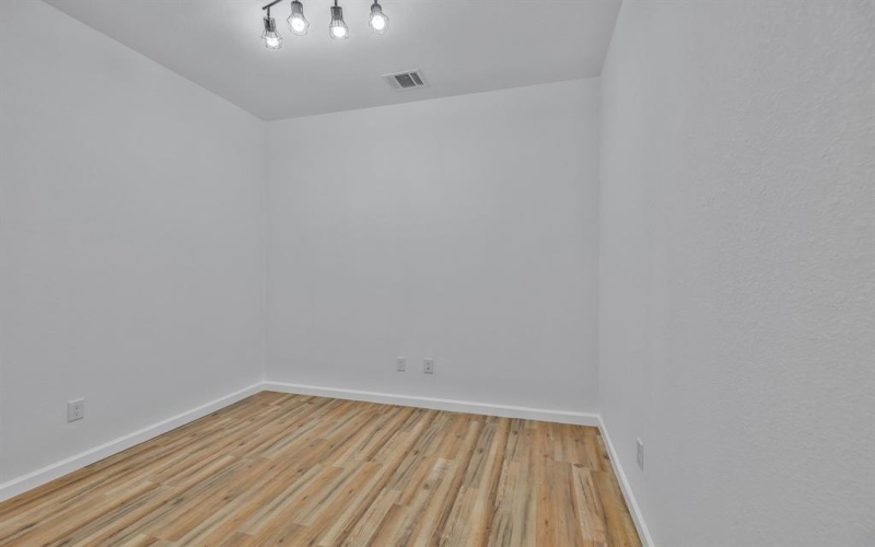 2617 Hillside Drive, Granbury, TX 76048, 3 Bedrooms Bedrooms, ,2 BathroomsBathrooms,Residential,For Sale,2617 Hillside Drive,0,21110124