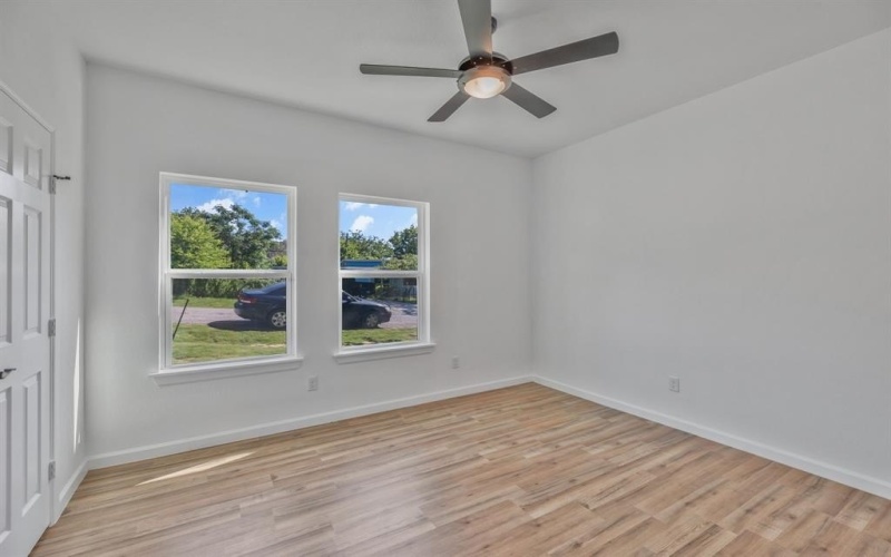 2617 Hillside Drive, Granbury, TX 76048, 3 Bedrooms Bedrooms, ,2 BathroomsBathrooms,Residential,For Sale,2617 Hillside Drive,0,21110124