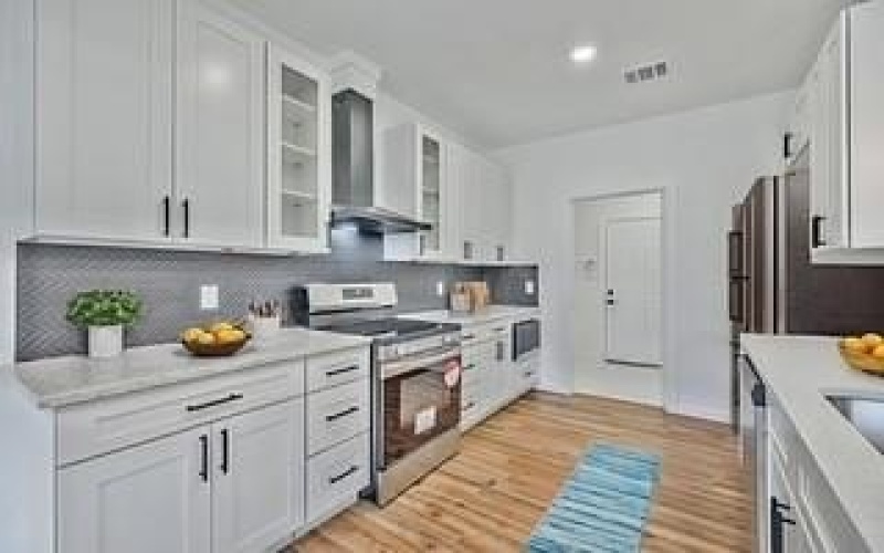 2617 Hillside Drive, Granbury, TX 76048, 3 Bedrooms Bedrooms, ,2 BathroomsBathrooms,Residential,For Sale,2617 Hillside Drive,0,21110124