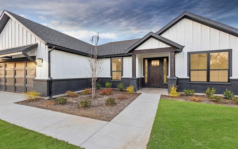 4605 Dripping Springs Road, Sherman, TX 75090, 5 Habitaciones Habitaciones , ,3 BañosBaños,Residential,En Venta,4605 Dripping Springs Road,0,21110138