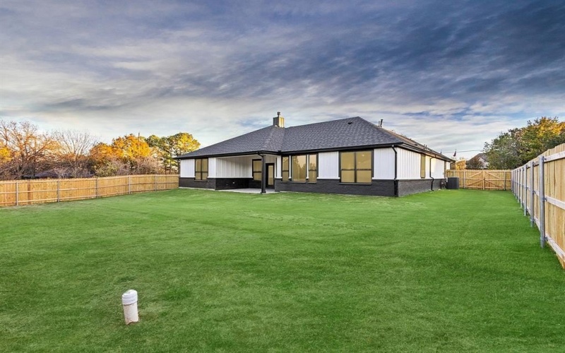 4605 Dripping Springs Road, Sherman, TX 75090, 5 Habitaciones Habitaciones , ,3 BañosBaños,Residential,En Venta,4605 Dripping Springs Road,0,21110138