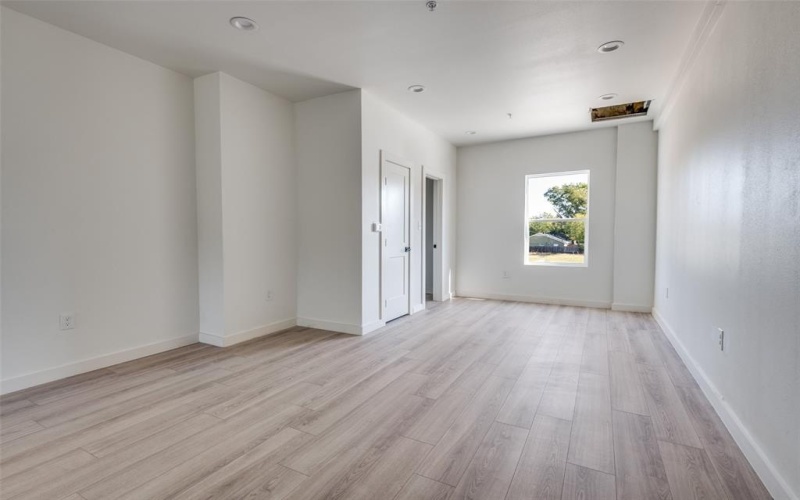 512 S Oconnor Road, Irving, TX 75060, 3 Habitaciones Habitaciones , ,3 BañosBaños,Residential,En Venta,512 S Oconnor Road,0,21110323