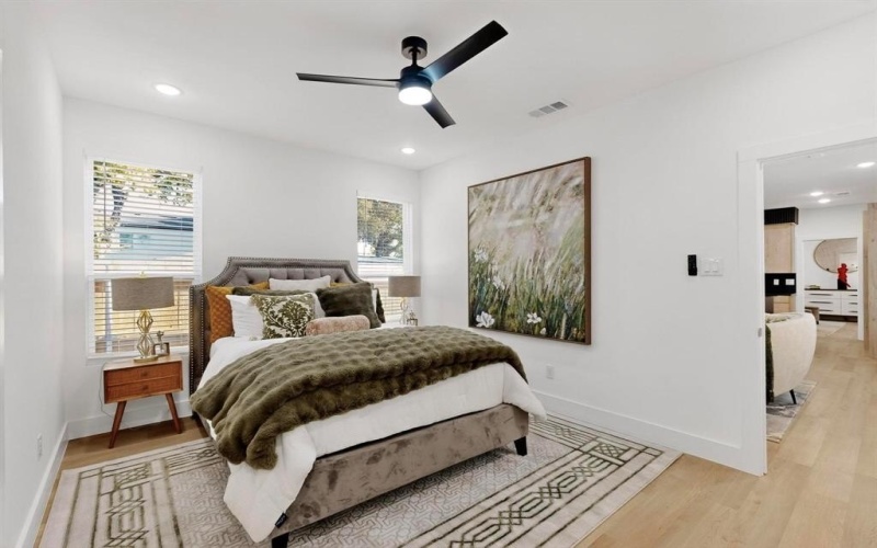 2417 Hooper Street, Dallas, TX 75215, 2 Bedrooms Bedrooms, ,2 BathroomsBathrooms,Residential,For Sale,2417 Hooper Street,0,21110536