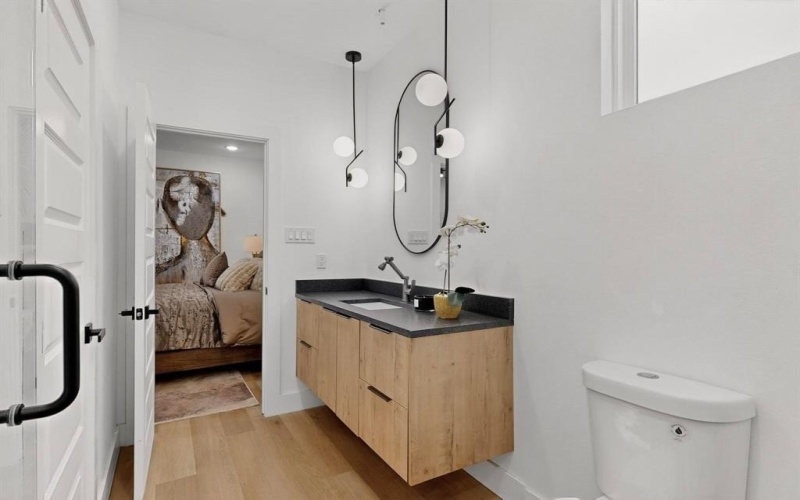 2417 Hooper Street, Dallas, TX 75215, 2 Bedrooms Bedrooms, ,2 BathroomsBathrooms,Residential,For Sale,2417 Hooper Street,0,21110536