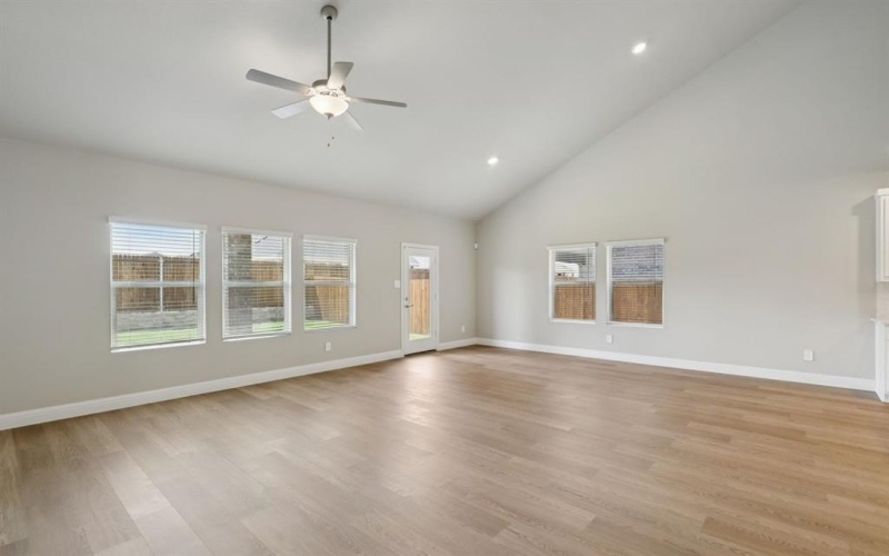 408 Midnight Oak Drive, McKinney, TX 75069, 5 Habitaciones Habitaciones , ,3 BañosBaños,Residential,En Venta,408 Midnight Oak Drive,0,21111545