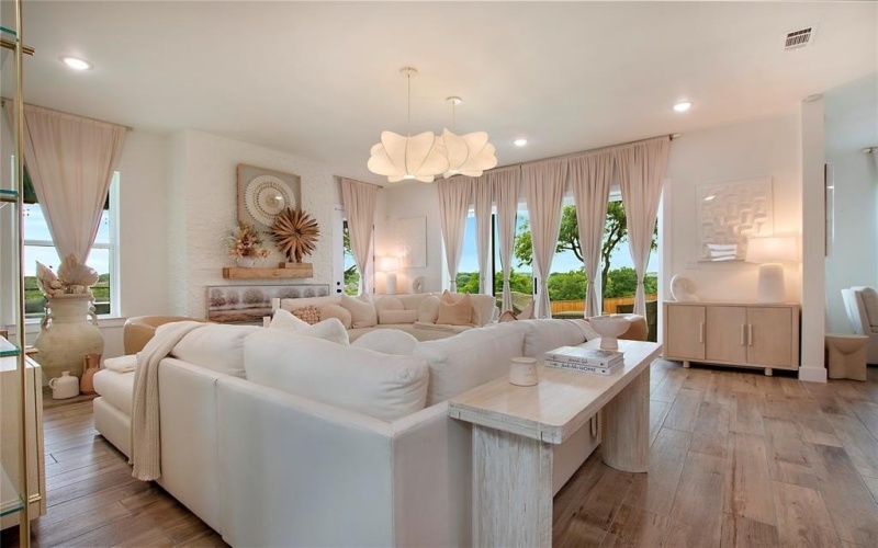 301 Paint Pony Trail N, Fort Worth, TX 76108, 4 Habitaciones Habitaciones , ,3 BañosBaños,Residential,En Venta,301 Paint Pony Trail N,0,21111829