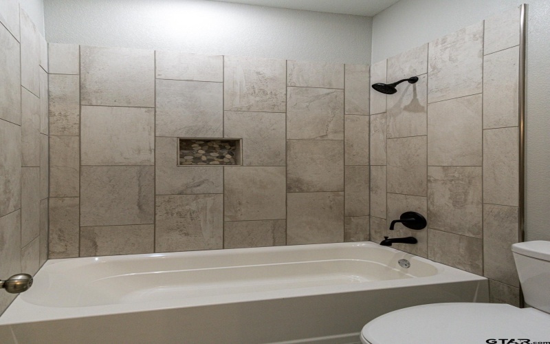 118 PR 6305, Mineola, TX 75773, 3 Bedrooms Bedrooms, ,2 BathroomsBathrooms,Residential,For Sale,118 PR 6305,25004705