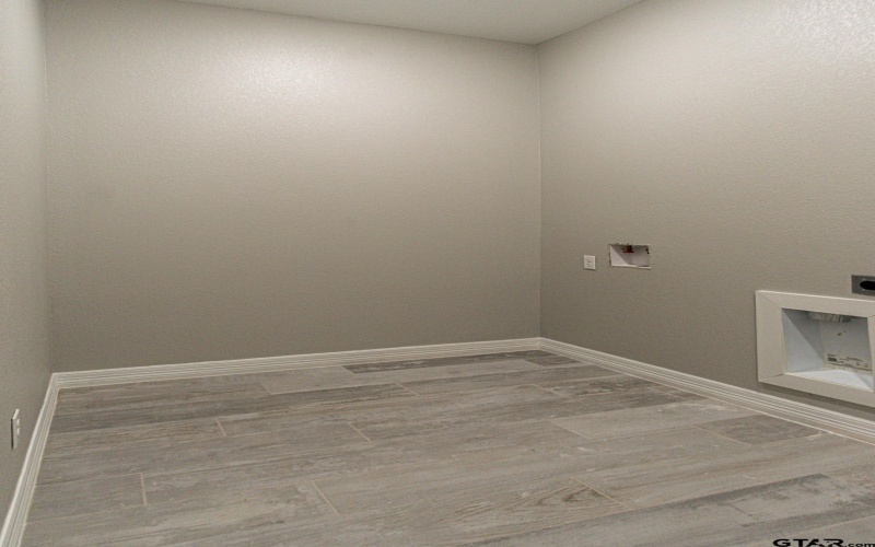 118 PR 6305, Mineola, TX 75773, 3 Bedrooms Bedrooms, ,2 BathroomsBathrooms,Residential,For Sale,118 PR 6305,25004705