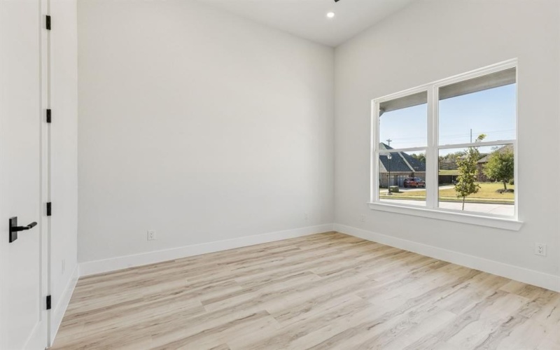 2016 Vanderbilt Drive, Weatherford, TX 76088, 5 Bedrooms Bedrooms, ,3 BathroomsBathrooms,Residential,For Sale,2016 Vanderbilt Drive,0,21112521