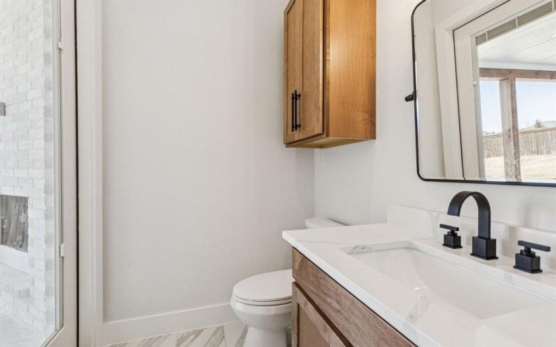 2016 Vanderbilt Drive, Weatherford, TX 76088, 5 Bedrooms Bedrooms, ,3 BathroomsBathrooms,Residential,For Sale,2016 Vanderbilt Drive,0,21112521