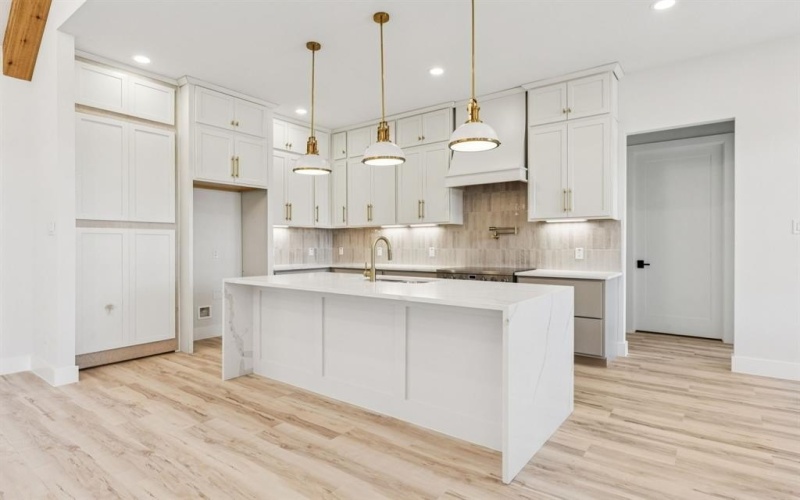 2016 Vanderbilt Drive, Weatherford, TX 76088, 5 Bedrooms Bedrooms, ,3 BathroomsBathrooms,Residential,For Sale,2016 Vanderbilt Drive,0,21112521