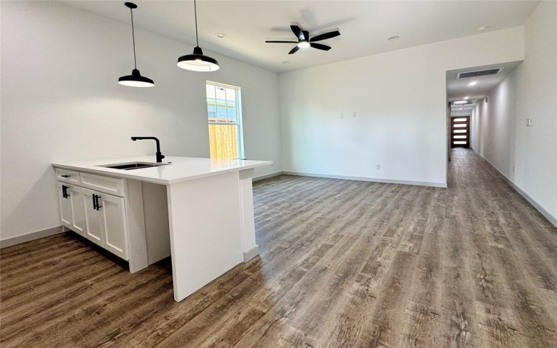 2107 Church Street, Greenville, TX 75401, 6 Habitaciones Habitaciones , ,5 BañosBaños,Residential Multi Family,En Venta,2107 Church Street,0,21112530