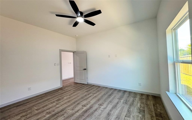 2107 Church Street, Greenville, TX 75401, 6 Habitaciones Habitaciones , ,5 BañosBaños,Residential Multi Family,En Venta,2107 Church Street,0,21112530