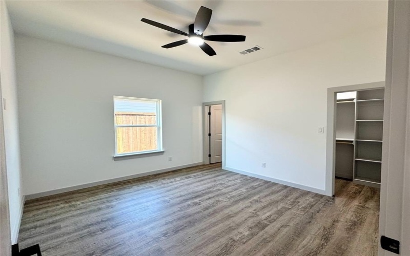 2107 Church Street, Greenville, TX 75401, 6 Habitaciones Habitaciones , ,5 BañosBaños,Residential Multi Family,En Venta,2107 Church Street,0,21112530