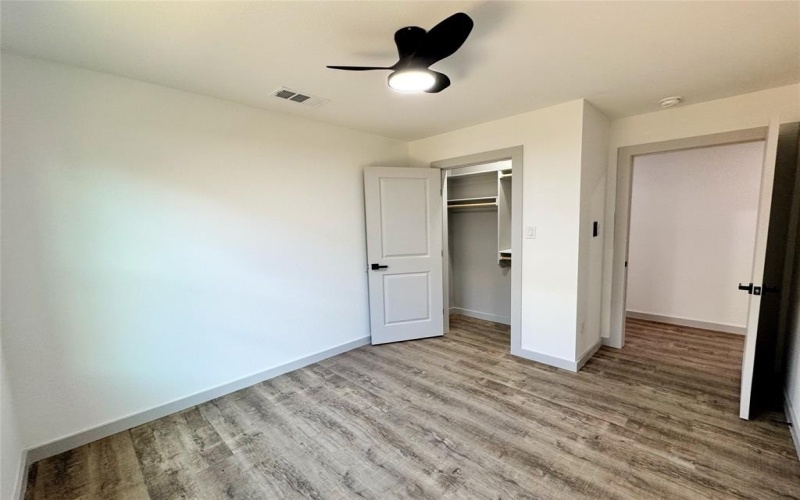 2107 Church Street, Greenville, TX 75401, 6 Habitaciones Habitaciones , ,5 BañosBaños,Residential Multi Family,En Venta,2107 Church Street,0,21112530