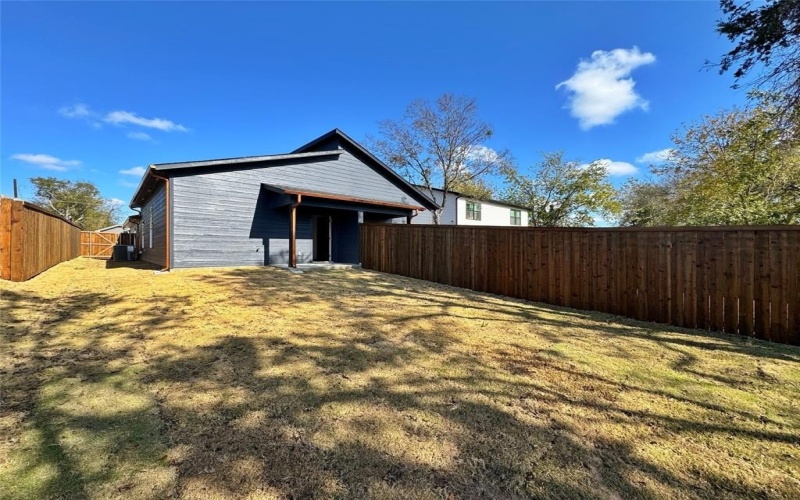 2107 Church Street, Greenville, TX 75401, 6 Habitaciones Habitaciones , ,5 BañosBaños,Residential Multi Family,En Venta,2107 Church Street,0,21112530