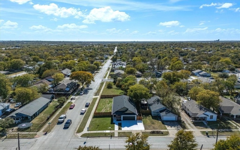 1254 E Jefferson Avenue, Fort Worth, TX 76104, 4 Bedrooms Bedrooms, ,2 BathroomsBathrooms,Residential,For Sale,1254 E Jefferson Avenue,0,21112537