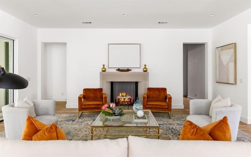 3639 Norcross Lane, Dallas, TX 75229, 5 Bedrooms Bedrooms, ,6 BathroomsBathrooms,Residential,For Sale,3639 Norcross Lane,0,21112640