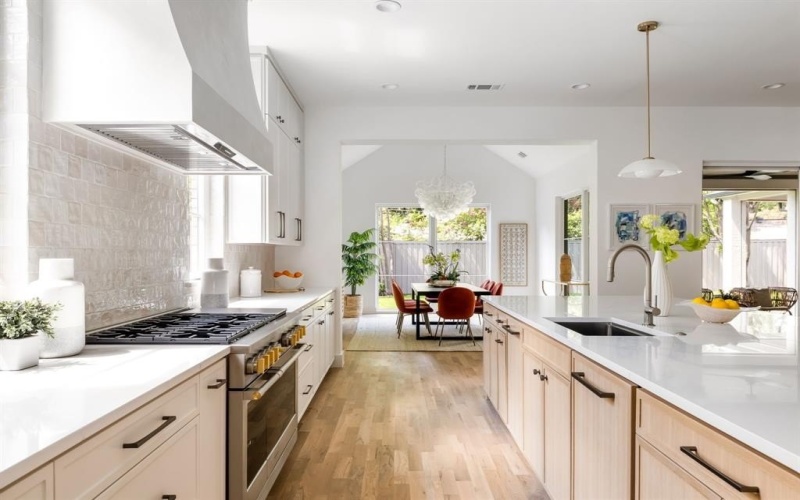 3639 Norcross Lane, Dallas, TX 75229, 5 Bedrooms Bedrooms, ,6 BathroomsBathrooms,Residential,For Sale,3639 Norcross Lane,0,21112640